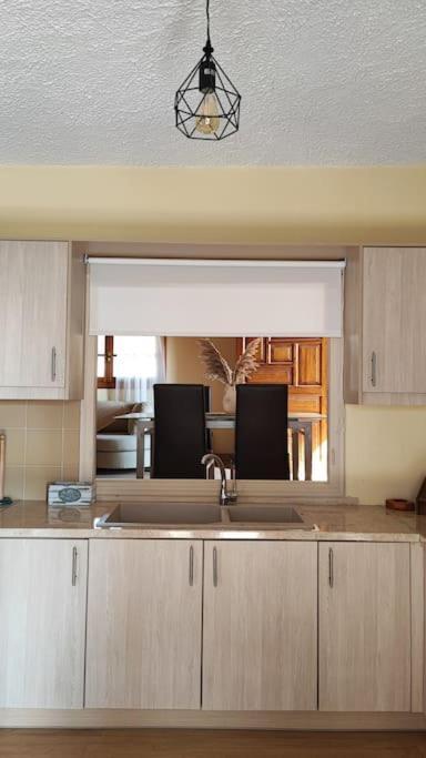 איוי תיאודורי Evas Guesthouse מראה חיצוני תמונה