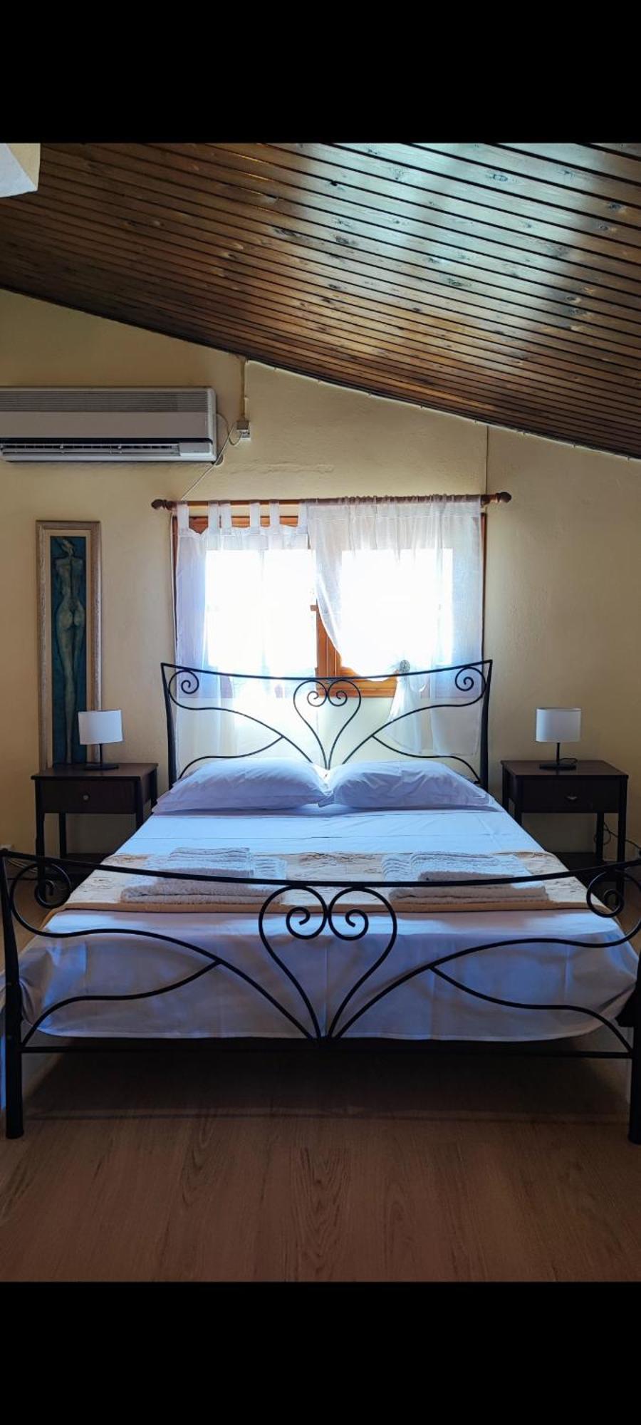 איוי תיאודורי Evas Guesthouse מראה חיצוני תמונה